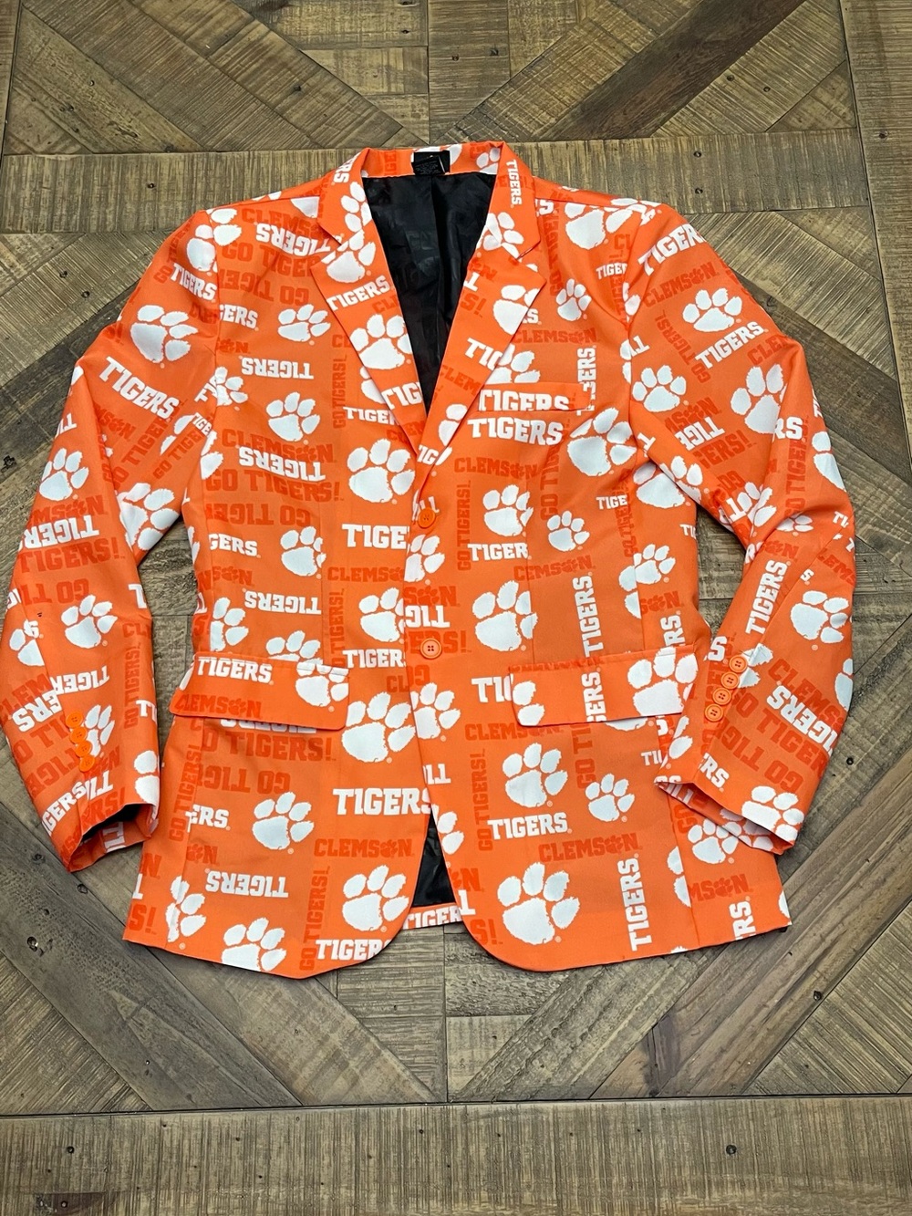 officially licensed Clemson Tigers men's gameday suit jacket blazer